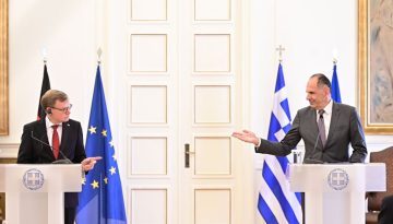 Γεραπετρίτης: Ενεργός ρόλος της Ελλάδας για την ασφάλεια στα Στενά του Ορμούζ