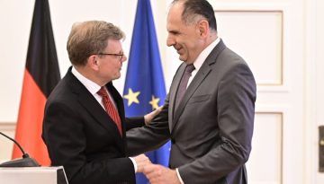 Γεραπετρίτης – Βάντεφουλ: Κοινό μέτωπο για τα Στενά του Ορμούζ και την παγκόσμια ασφάλεια