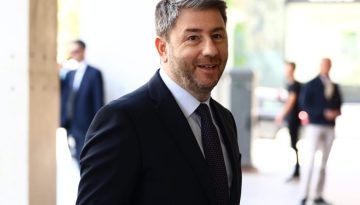 «Γρίφος» Ανδρουλάκη για την πρόταση δυσπιστίας