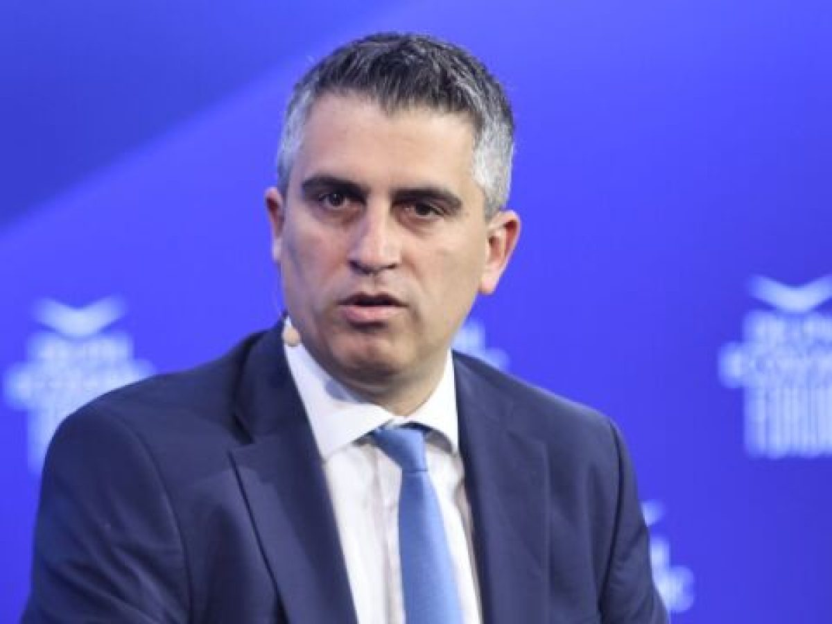 &Eta; &Alpha;&lambda;&epsilon;&xi;&alpha;&nu;&delta;&rho;&omicron;ύ&pi;&omicron;&lambda;&eta; &pi;ύ&lambda;&eta; &pi;&rho;&omicron;&sigmaf; &tau;&eta; &nu;&omicron;&tau;&iota;&omicron;&alpha;&nu;&alpha;&tau;&omicron;&lambda;&iota;&kappa;ή &Epsilon;&upsilon;&rho;ώ&pi;&eta;: &Epsilon;&pi;&iota;&tau;&alpha;&gamma;ή 277 &epsilon;&kappa;&alpha;&tau;. &epsilon;&upsilon;&rho;ώ &alpha;&pi;ό &tau;&omicron;&nu; &Alpha;&pi;ό&sigma;&tau;&omicron;&lambda;&omicron; &Tau;&zeta;&iota;&tau;&zeta;&iota;&kappa;ώ&sigma;&tau;&alpha; &sigma;&tau;&omicron; &upsilon;&pi;&omicron;&upsilon;&rho;&gamma;&epsilon;ί&omicron; &Mu;&epsilon;
