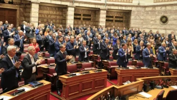 Η «ανταρσία» εξελίχθηκε σε… εξάωρο περίπατο στην ΚΟ της ΝΔ – Καρφιά σε υπουργούς που «δεν ιδρώνουν τη φανέλα», δεν αμφισβ