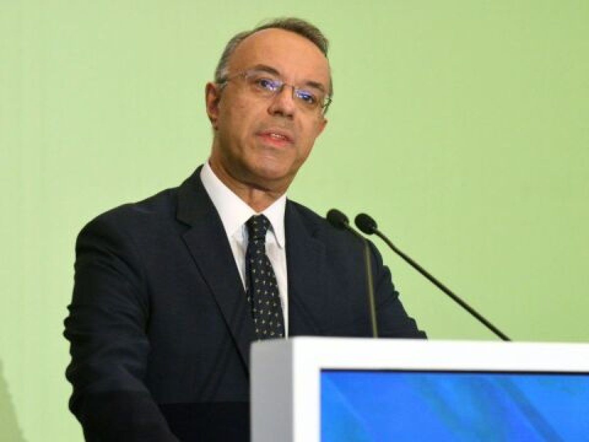 Οι φήμες που θέλουν τον Σταϊκούρα να πρωταγωνιστεί στην τρίτη δικογραφία για τον ΟΠΕΚΕΠΕ και τα ρουσφέτια…