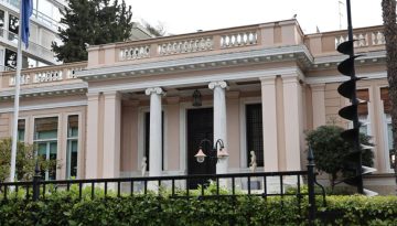 Οι «γόνοι», οι απόστρατοι και οι σοβαροί παίκτες στην αμυντική βιομηχανία