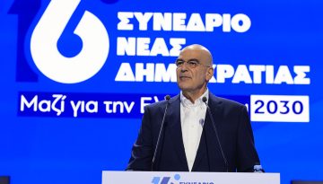 Οι ηχηρές παρεμβάσεις Δένδια που τάραξαν το συνέδριο της ΝΔ