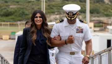Η Κίμπερλι Γκιλφόιλ στη Σούδα: «Η βάση είναι κρίσιμη για το ΝΑΤΟ και την ασφάλεια στην Ανατολική Μεσόγειο»