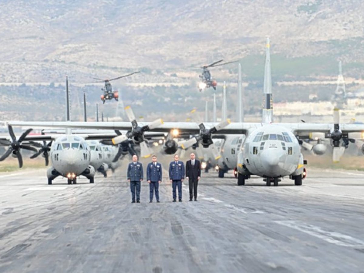 Η μάχη των μεταγωγικών: C-130 και C-390 ανταγωνίζονται για την κατάκτηση των ελληνικών αιθέρων