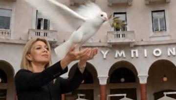 Η Μαρία Καρυστιανού ανακοινώνει το νέο κόμμα στις 21 Μαΐου – Το AI βίντεο με το περιστέρι
