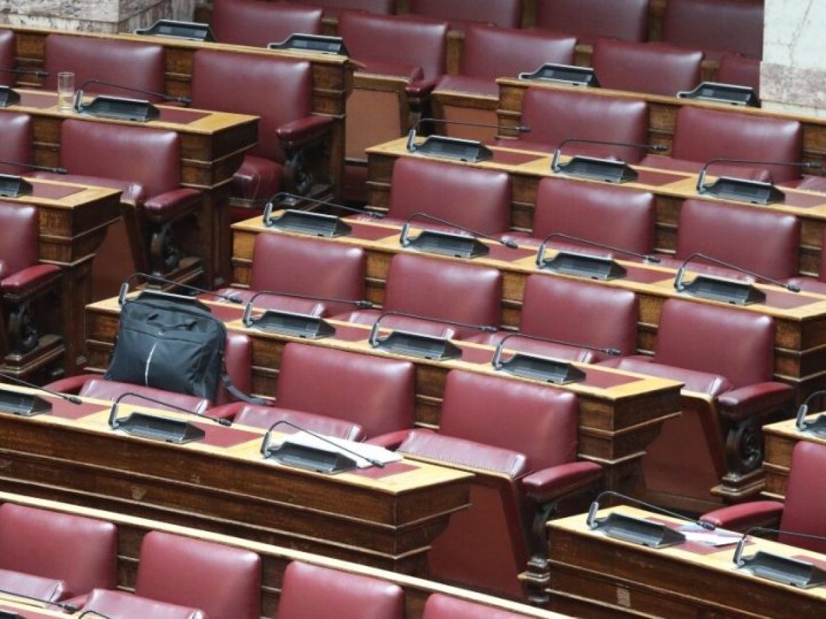Η μελαγχολική ελαφρότητα της αντιπολίτευσης