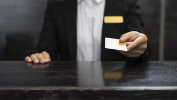 Η “μετακλητή” κομματοκρατία Μητσοτάκη σε αριθμούς