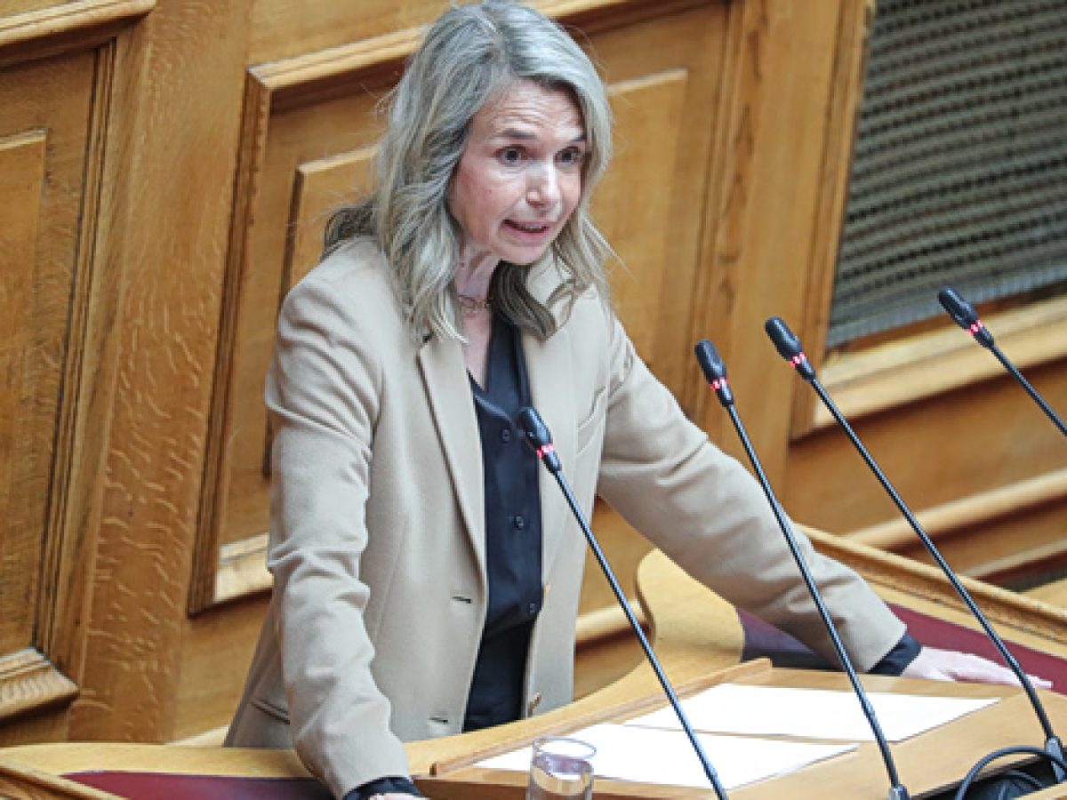 «Οι παρακρατικοί μηχανισμοί δεν είναι πατριωτικό καθήκον» – Τι λέει η Μιλένα Αποστολάκη για τους κοινούς στόχους ΕΥΠ και