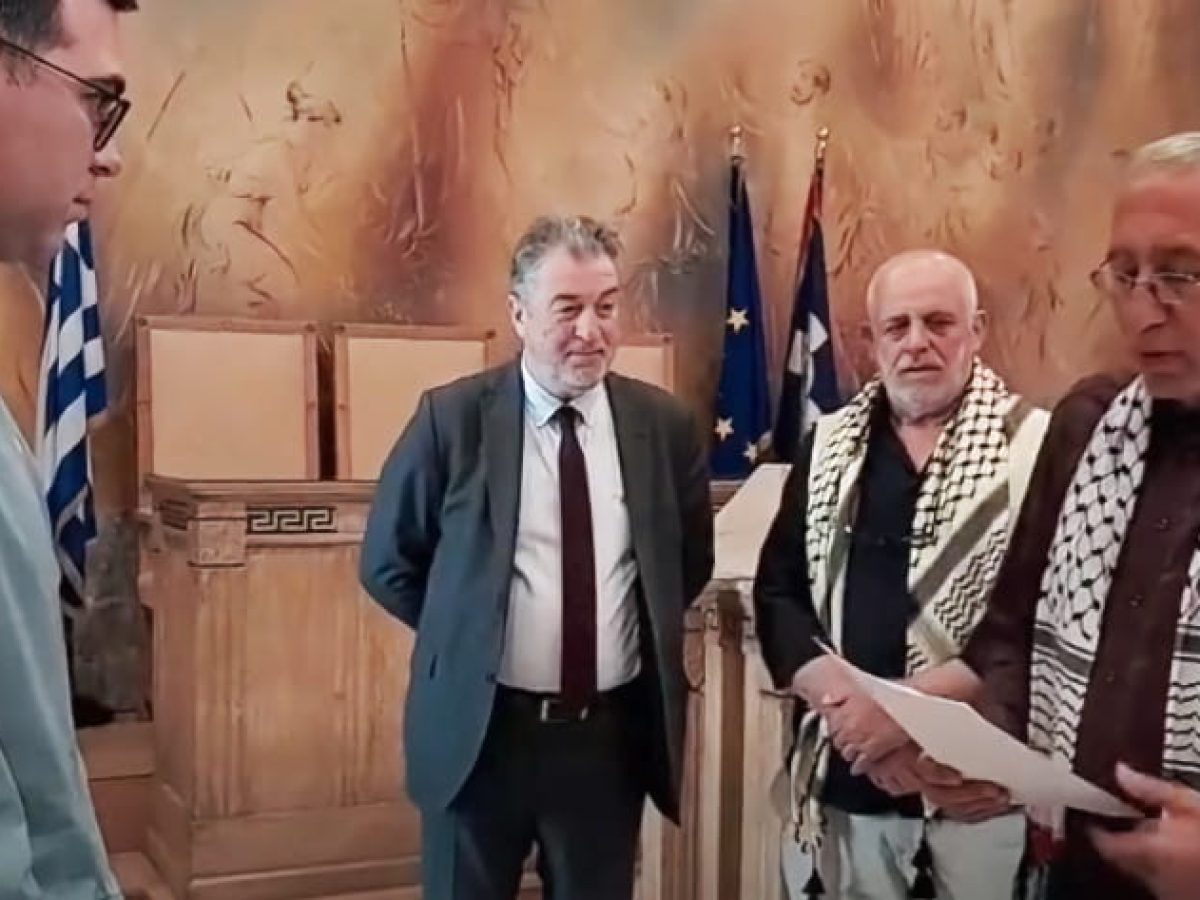 Η ΑΝΤΑΡΣΥΑ απαντάει στις φαιδρότητες Γεωργιάδη για τη δήλωση-όρκο του Πέτρου Κωνσταντίνου