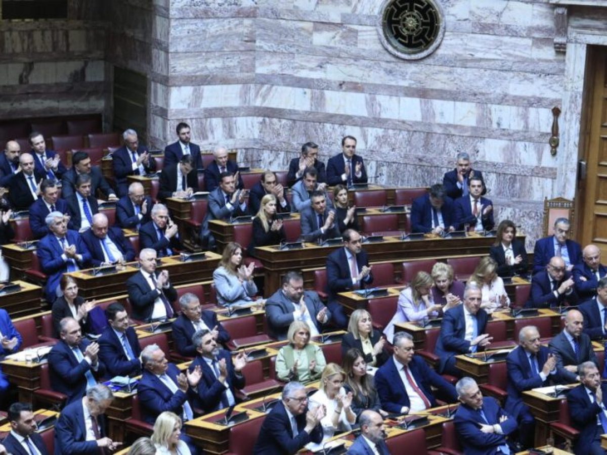 Υποκλοπές: Το ΠΑΣΟΚ ζητά να κληθούν στη Βουλή ο εισαγγελέας του Αρείου Πάγου και ο διοικητής της ΕΥΠ