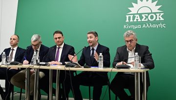 Υποκλοπές: Το τηλεφώνημα Ανδρουλάκη-Φάμελλου, η εξεταστική και η πίεση στον Μητσοτάκη