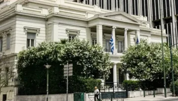 Υπουργείο Εξωτερικών: Αντίδραση για τα επεισόδια στην Αλβανία με έναν Έλληνα πολίτη τραυματία – Ζητά την απόδοση ευθυνών
