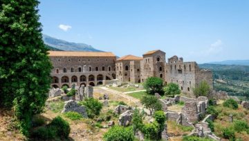 Υπουργείο Πολιτισμού: Οκτώ νέα μουσεία, σε Μυστρά, Πειραιά, Άργος, Τατόι, Χάλκη και Αγαθονήσι μέσα στο 2026 (Εικόνες)
