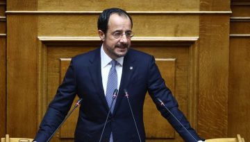 Ιστορική ομιλία Χριστοδουλίδη στη Βουλή: Συνεπής και διαχρονικός σύμμαχος της Κύπρου η Ελλάδα