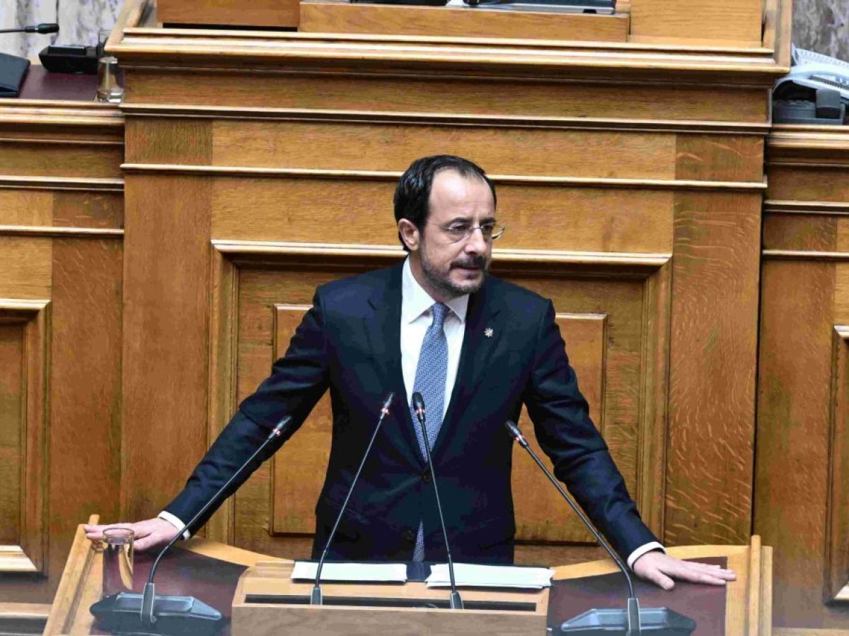 Ιστορική ομιλία Χριστοδουλίδη στην ελληνική Βουλή μετά από 16 χρόνια: «Η Ελλάδα ο πιο ανιδιοτελής συμπαραστάτης της Κύπρο