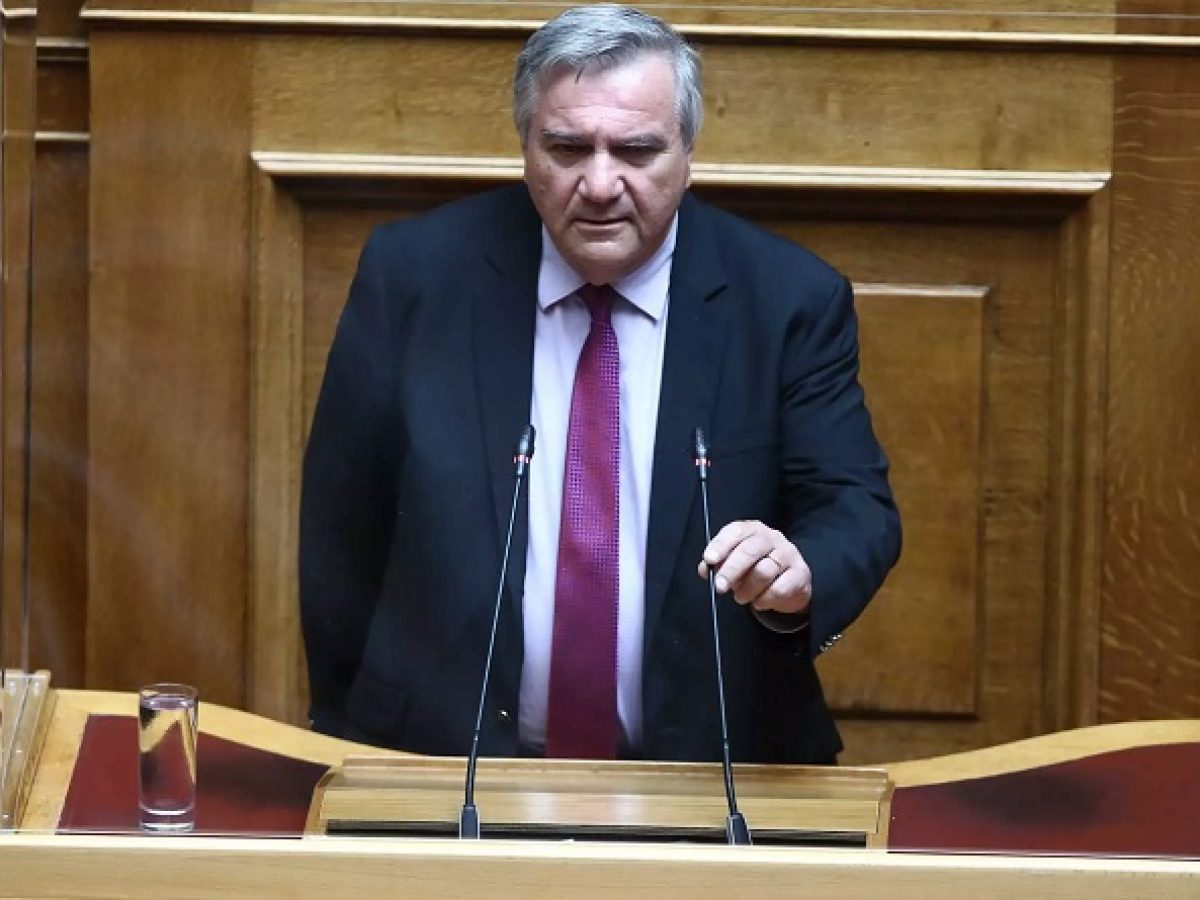 &Kappa;&alpha;&sigma;&tau;&alpha;&nu;ί&delta;&eta;&sigmaf;: &laquo;&Alpha;&pi;&epsilon;&iota;&lambda;&omicron;ύ&sigma;&alpha;&nu; &mu;έ&chi;&rho;&iota; &kappa;&alpha;&iota; &omicron;&rho;&gamma;&alpha;&nu;ώ&sigma;&epsilon;&iota;&sigmaf; &gamma;&iota;&alpha; &nu;&alpha; &mu;&eta;&nu; &mu;&epsilon; &pi;&rho;&omicron;&sigma;&kappa;&alpha;&lambda;&omicron;ύ&nu; &omega;&sigmaf; &omicron;&mu;&iota;&lambda;&eta;&tau;ή&raquo;