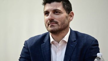 ΚΕΝΤΡΟΑΡΙΣΤΕΡΑ: Ο Τεμπονέρας αφήνει τον ΣΥΡΙΖΑ και πάει με Τσίπρα