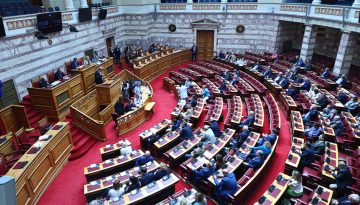 «Κοινωνικά συμβόλαια» και επιτελικό κράτος