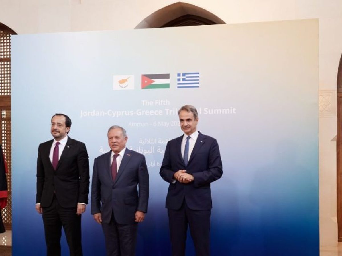 Κυριάκος Μητσοτάκης στη Σύνοδο Ελλάδας, Κύπρου, Ιορδανίας: Στα Στενά του Ορμούζ θα πρέπει να επιστρέψουμε στο προηγούμενο