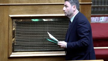 Κυβέρνηση: «Πράσινη Ζωή» ο Ανδρουλάκης με κοπτοραπτική από απόρρητη συνεδρίαση