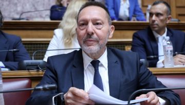 Κλείδωσε η τρίτη θητεία του Στουρνάρα στην ΤτΕ – Παρών από ΠαΣοΚ-ΣΥΡΙΖΑ, καταψήφισαν τα άλλα κόμματα