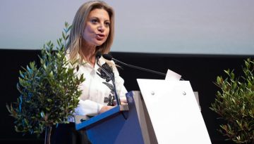 Κόμμα Kαρυστιανού κατά Τσίπρα: «Νομίζει ότι τρώμε κουτόχορτο ή ότι έχουμε μνήμη χρυσόψαρου»