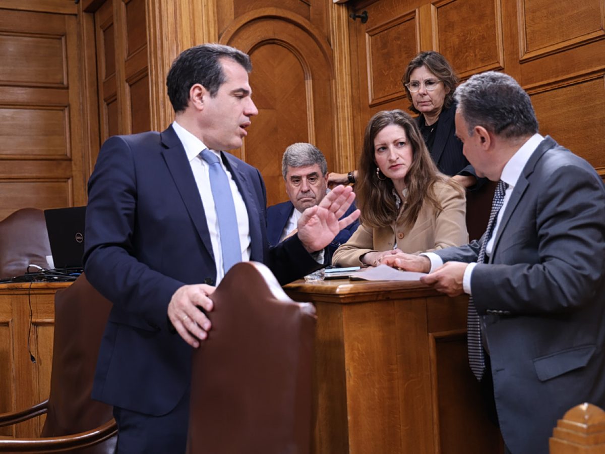 Κόντρα Πλεύρη-Δρίτσα στη Βουλή για μεταναστευτικό – «Έχουμε τέσσερα κόμματα με μήτρα τον Τσίπρα»