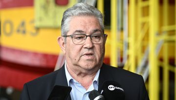 Κουτσούμπας για Τσίπρα και Καρυστιανού: Όλοι τρέχουν να πιάσουν μια καρέκλα και το ΠΑΣΟΚ το γύρισε στο τσάμικο