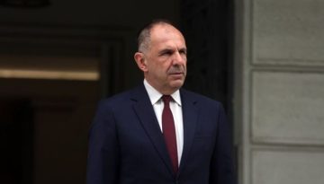 Κράτηση των δύο Ελλήνων στην Τουρκία: Ο Γεραπετρίτης αποκαλύπτει την κατηγορία για το σύνθημα στην Αγία Σοφία
