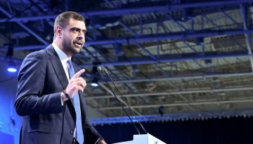 Μαρινάκης για Τσίπρα: Ο «προστάτης των αδυνάτων» που φορολόγησε τους συνταξιούχους