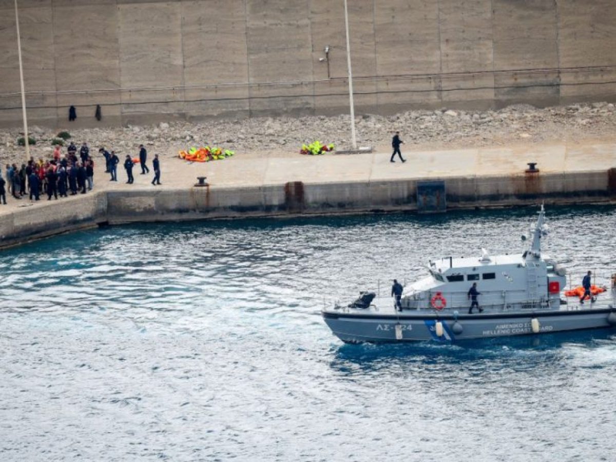 Με πορεία στο αεροδρόμιο Ηρακλείου οι επιβαίνοντες του «Global Sumud Flotilla» – Δείτε φωτογραφίες