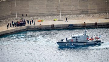 Με πορεία στο αεροδρόμιο Ηρακλείου οι επιβαίνοντες του «Global Sumud Flotilla» – Δείτε φωτογραφίες
