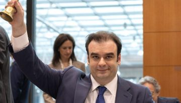 Με πρωτοβουλία «Πιερ» η στεγαστική κρίση στο Eurogroup