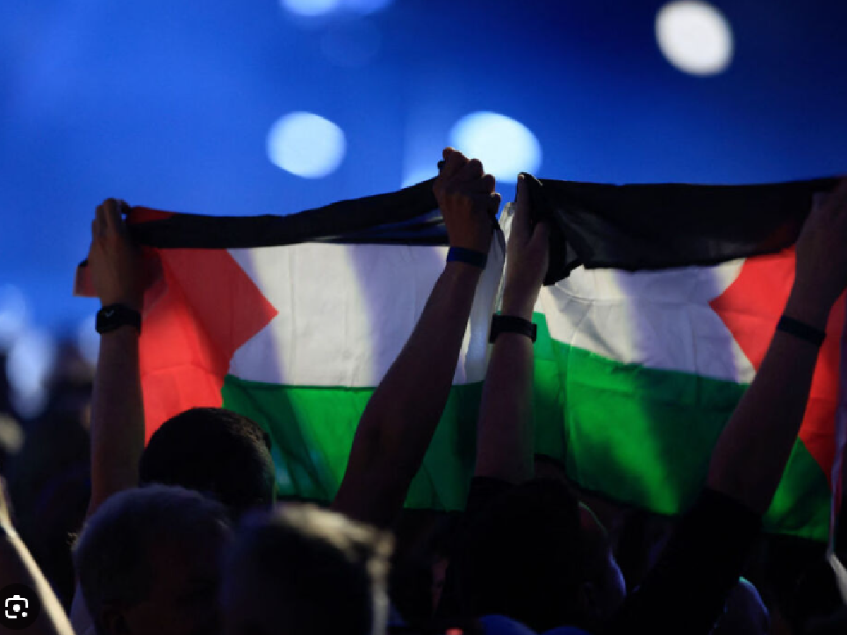 &Mu;έ&Rho;&Alpha;25: &Mu;&pi;&omicron;ϊ&kappa;&omicron;&tau;ά&zeta; &sigma;&tau;&omicron; &pi;&lambda;&upsilon;&nu;&tau;ή&rho;&iota;&omicron; &tau;&eta;&sigmaf; Eurovision &ndash; &Delta;&epsilon;&nu; &tau;&rho;&alpha;&gamma;&omicron;&upsilon;&delta;ά&mu;&epsilon; &mu;&epsilon; &gamma;&epsilon;&nu;&omicron;&kappa;&tau;ό&nu;&omicron;&upsilon;&sigmaf;