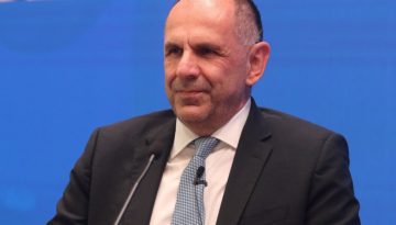 Μήνυμα Γεραπετρίτη στην Άγκυρα: «Η “Γαλάζια Πατρίδα” δεν έχει έρεισμα στο διεθνές δίκαιο»