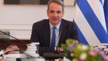Μητσοτάκης για θάνατο Ταγαρά: «Αποχαιρετώ έναν ανεκτίμητο συνάδελφο και αγαπημένο φίλο»