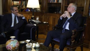 Μητσοτάκης: «Κάθε μήνας μετράει» – Μήνυμα σταθερότητας και εκλογικής ετοιμότητας στο Προεδρικό Μέγαρο