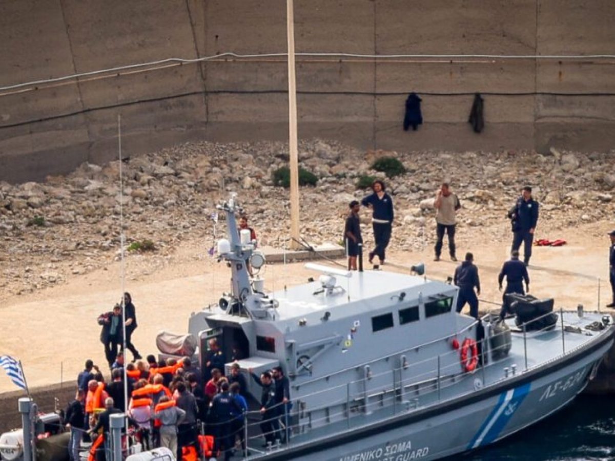 &Nu;έ&alpha; &tau;&omicron;&upsilon;&rho;&kappa;&iota;&kappa;ή &pi;&rho;ό&kappa;&lambda;&eta;&sigma;&eta;: &Alpha;&mu;&phi;&iota;&sigma;&beta;&eta;&tau;&omicron;ύ&nu; &tau;&alpha; &epsilon;&lambda;&lambda;&eta;&nu;&iota;&kappa;ά &kappa;&upsilon;&rho;&iota;&alpha;&rho;&chi;&iota;&kappa;ά &delta;&iota;&kappa;&alpha;&iota;ώ&mu;&alpha;&tau;&alpha; &mu;&epsilon; &alpha;&phi;&omicron;&rho;&mu;ή &tau;&omicron;&nu; &sigma;&tau;&omicron;&lambda;ί&sigma;&kappa;&omicron; &gamma;&iota;&alpha; &tau;&eta; &Gamma;ά&zeta;&alpha;