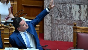 Νέος καβγάς Γεωργιάδη – Κωνσταντοπούλου στη Βουλή: «Μου προκαλεί αηδία – Είσαι βδέλυγμα»