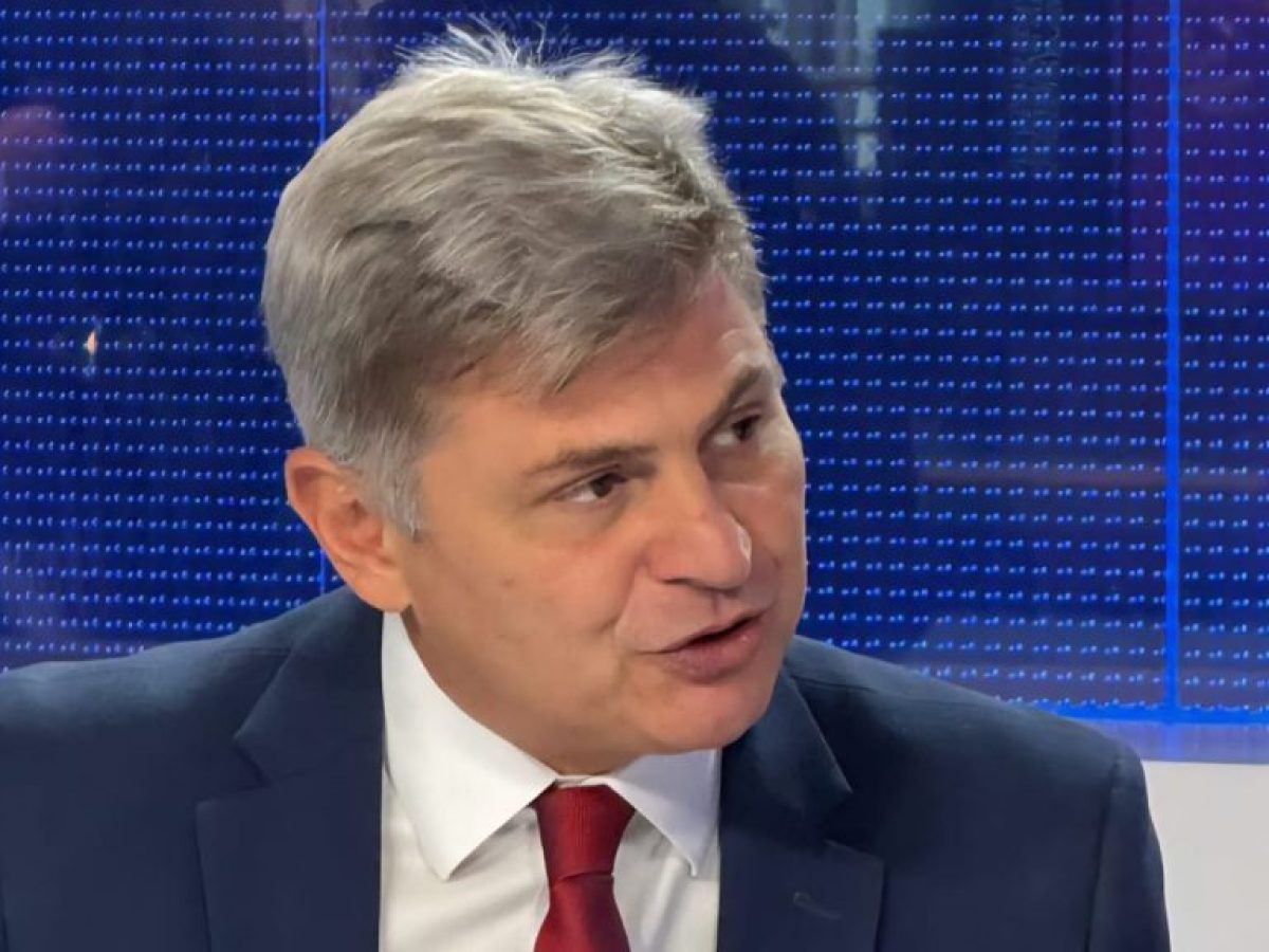 Νικόλας Φαραντουρης: Η ιστορία με τα «ήρεμα νερά» αποδεικνύεται επικίνδυνο παραμύθι