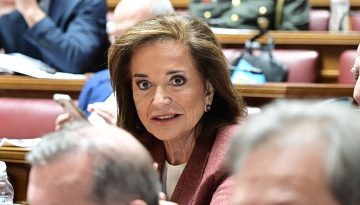 Ντόρα Μπακογιάννη: Aν έχω μετανιώσει κάτι στη ζωή μου, είναι ότι δεν έκανα άλλα δύο παιδιά