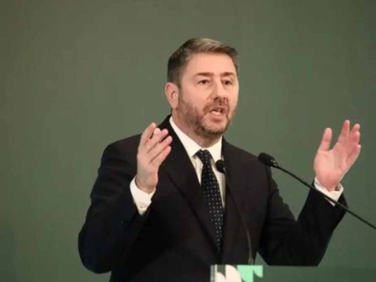 &Omicron; &hellip;. &epsilon;&kappa; &pi;&alpha;&rho;&alpha;&delta;&rho;&omicron;&mu;ή&sigmaf; &xi;&epsilon;&chi;&alpha;&sigma;&iota;ά&rho;&eta;&sigmaf; &tau;&omicron;&upsilon; &epsilon;&nu;ό&sigmaf; &epsilon;&kappa;&alpha;&tau;&omicron;&mu;&mu;&upsilon;&rho;ί&omicron;&upsilon;!