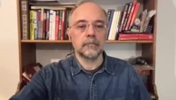 Ο δημοσιογράφος Θανάσης Αυγερινός στο κόμμα Καρυστιανού