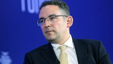 Ο ειδικός ρόλος του Στέλιου Κουτνατζή