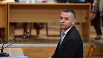 Ο Ηλίας Κασιδιάρης ξεκαθαρίζει ότι στις επόμενες εκλογές θα συμμετάσχει σε νέο κόμμα, χωρίς να είναι επικεφαλής του
