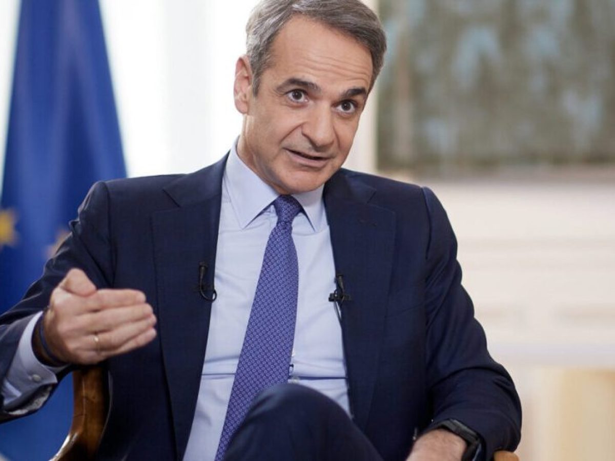 Ο Κ. Μητσοτάκης με τον Ben Hall των Financial Times