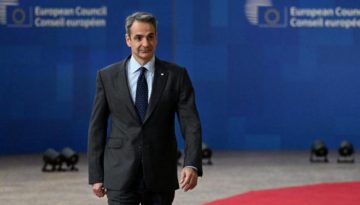 Ο Κυριάκος Μητσοτάκης στο Άμπου Ντάμπι – Συνάντηση με τον Πρόεδρο των ΗΑΕ