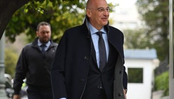 Ο Ν. Δένδιας συνεχίζει την… παράδοση – Απών και σήμερα από την ΚΟ